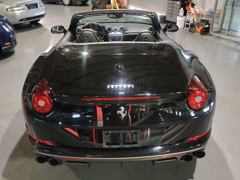 2018 Ferrari California T Convertible Clean Carfax - 22976702 - 5