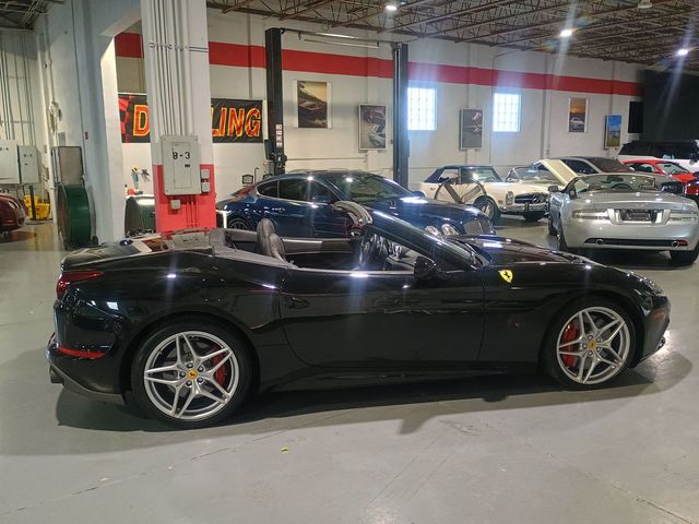 2018 Ferrari California T Convertible Clean Carfax - 22976702 - 8