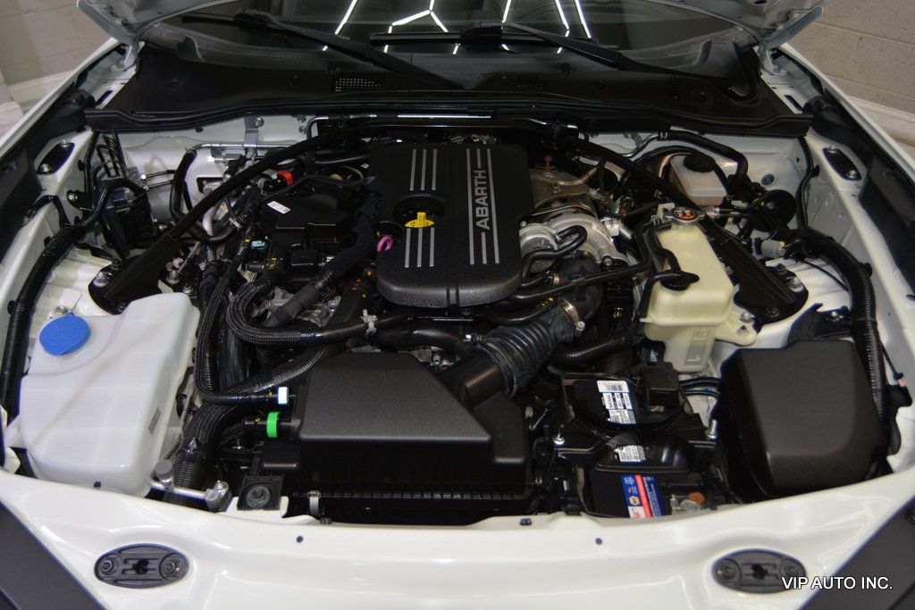 2018 FIAT 124 Spider Abarth Convertible - 22992319 - 31