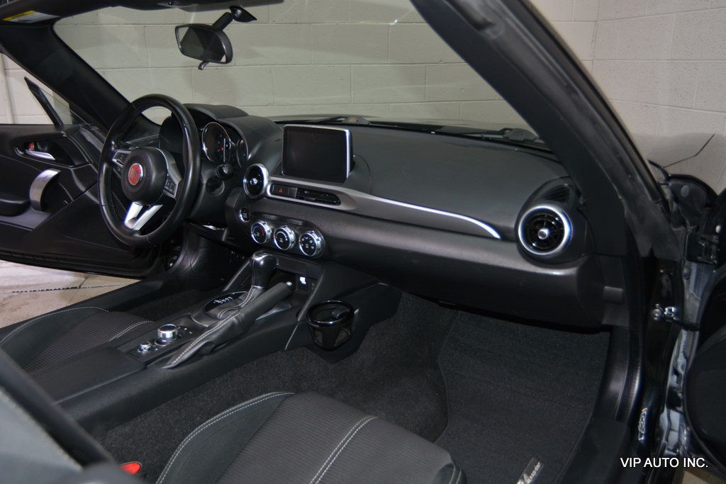 2018 FIAT 124 Spider Classica Convertible - 23072137 - 18