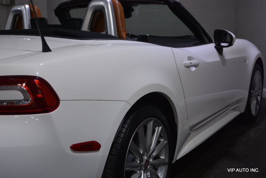 2018 FIAT 124 Spider Lusso Convertible - 22096816 - 17