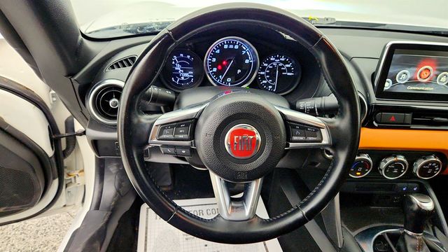 2018 FIAT 124 Spider Lusso Convertible w/ Navigation & Sound Group & Visibility Group - 23027061 - 13