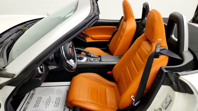 2018 FIAT 124 Spider Lusso Convertible w/ Navigation & Sound Group & Visibility Group - 23027061 - 20