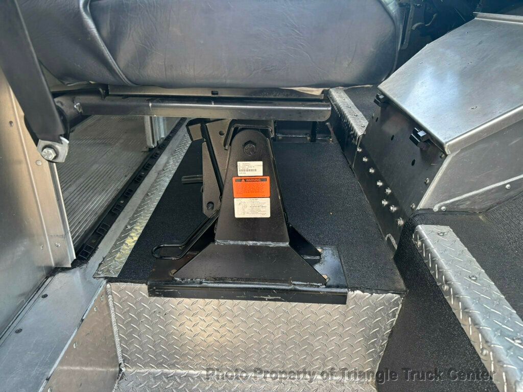 2018 Ford E350HD STEP VAN JUST 64k MILES! SUPER NICE TRUCK! FINANCE OR LEASE! - 23002301 - 39