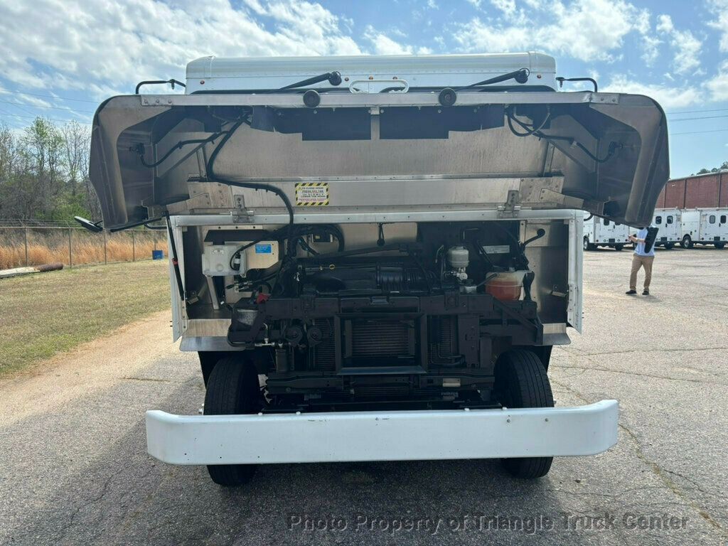 2018 Ford E350HD STEP VAN JUST 64k MILES! SUPER NICE TRUCK! FINANCE OR LEASE! - 23002301 - 46