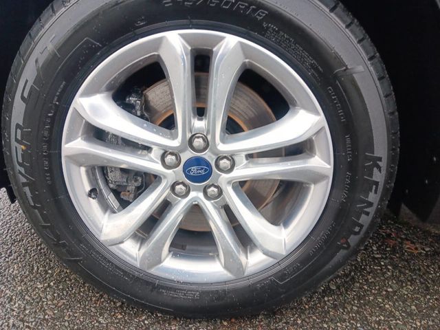 2018 Ford Edge SEL AWD - 22932565 - 16