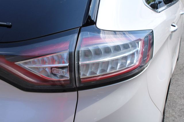 2018 Ford Edge Titanium FWD - 23068945 - 10