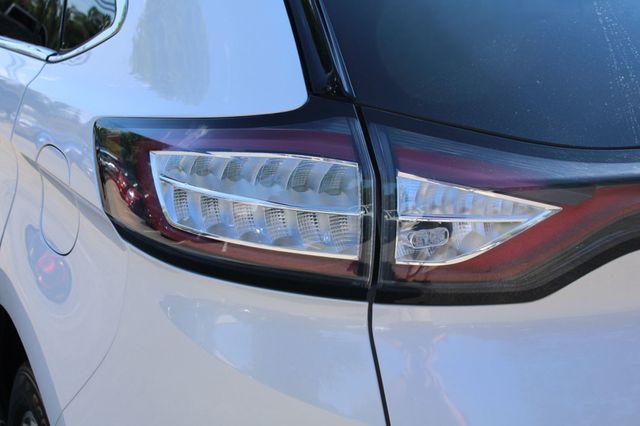 2018 Ford Edge Titanium FWD - 23076059 - 11