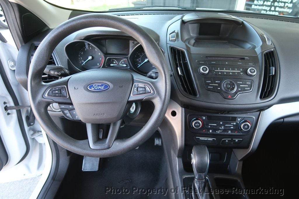 2018 Ford Escape Escape FWD SE - 22782564 - 25