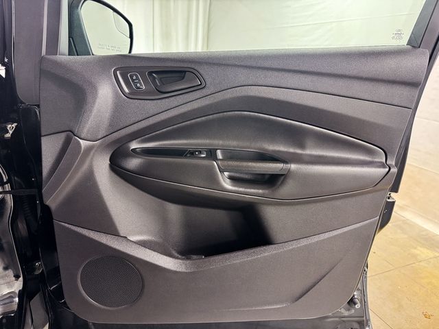 2018 Ford Escape S - 23065409 - 16