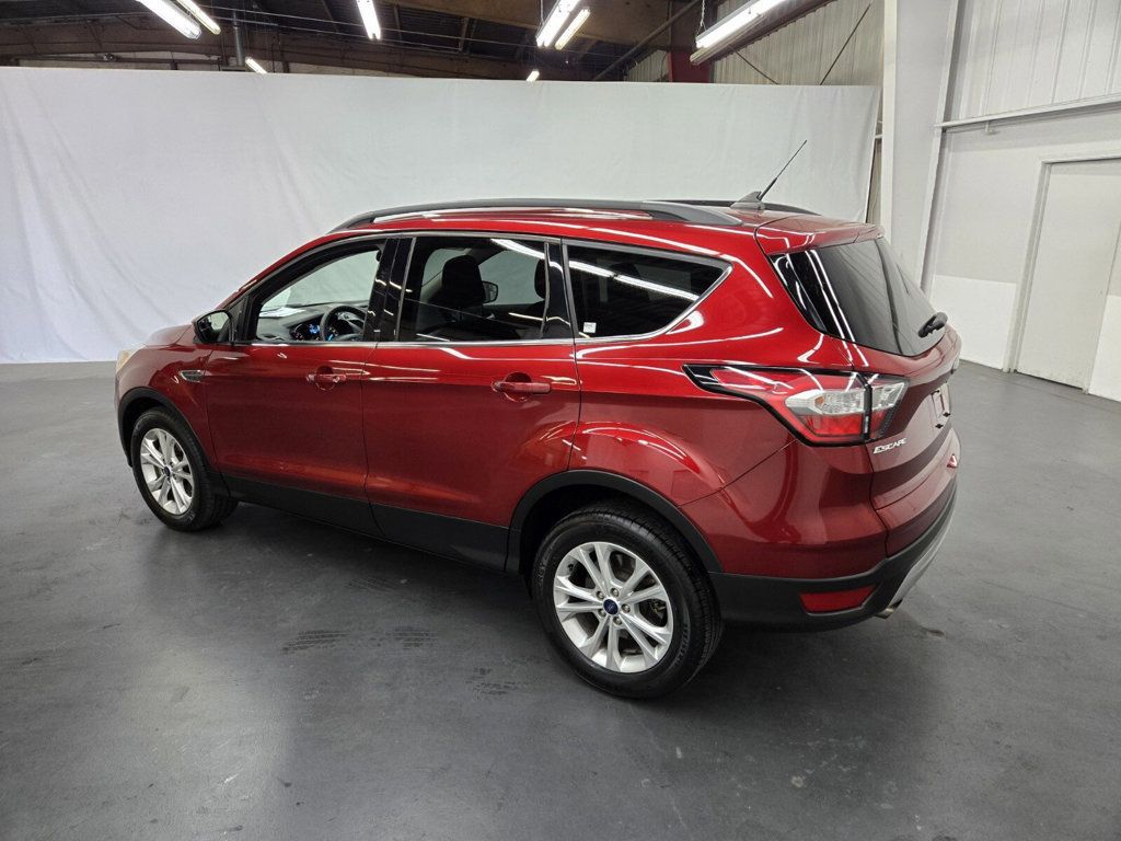 2018 Ford Escape SE 4WD - 22609975 - 2