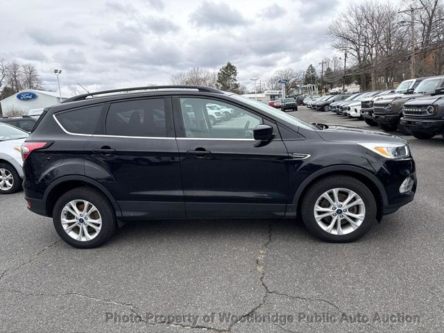 2018 Ford Escape SE 4WD - 23004090 - 2