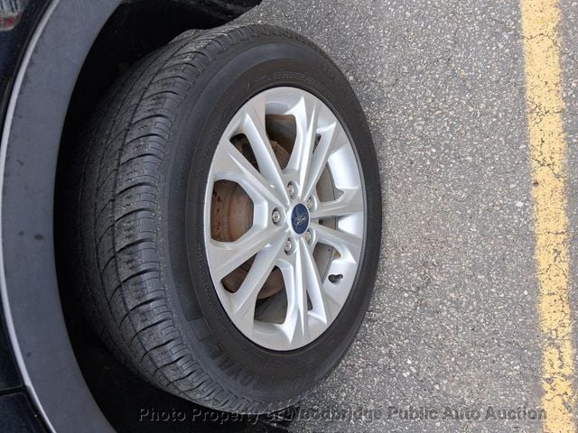2018 Ford Escape SE 4WD - 23017232 - 11