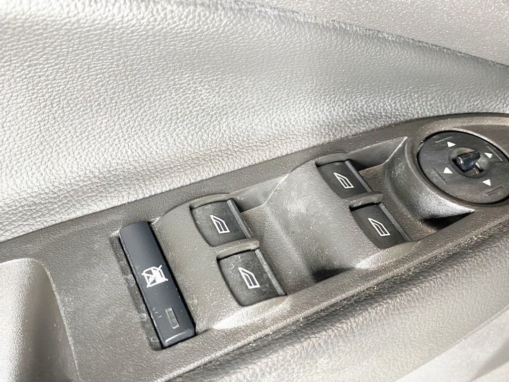 2018 Ford Escape SE 4WD - 22414668 - 22