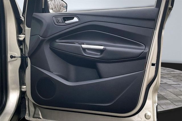 2018 Ford Escape SE 4WD - 22969410 - 15