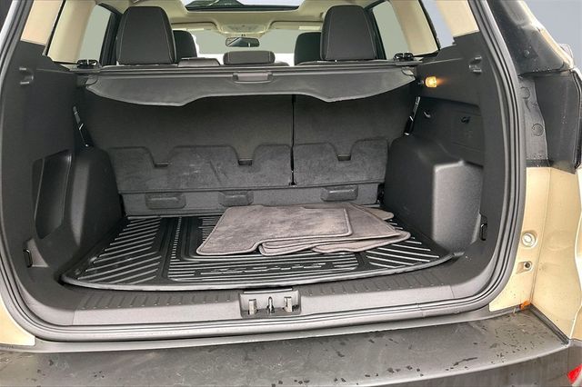 2018 Ford Escape SE 4WD - 22969410 - 35