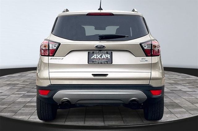 2018 Ford Escape SE 4WD - 22969410 - 5