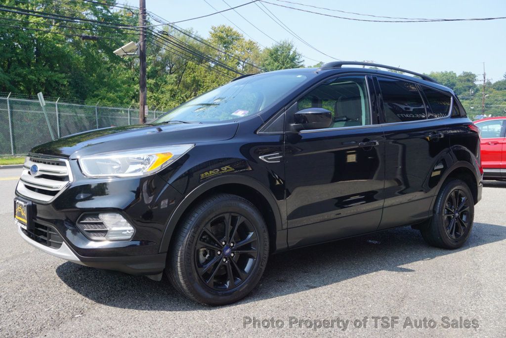 2018 Ford Escape SE 4WD PANORAMIC ROOF REAR CAMERA HEATED SEATS BLUETOOTH LOADED! - 22593057 - 2