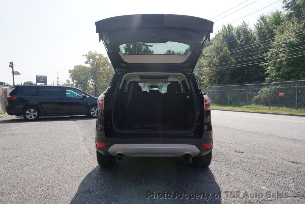 2018 Ford Escape SE 4WD PANORAMIC ROOF REAR CAMERA HEATED SEATS BLUETOOTH LOADED! - 22593057 - 33