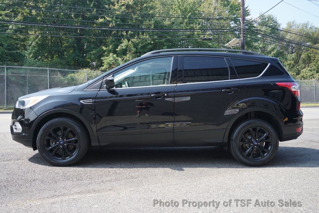 2018 Ford Escape SE 4WD PANORAMIC ROOF REAR CAMERA HEATED SEATS BLUETOOTH LOADED! - 22593057 - 3