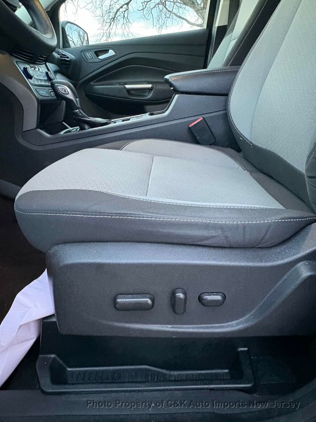 2018 Ford Escape SE 4WD,SYNC 3 PACKAGE - 22975820 - 18