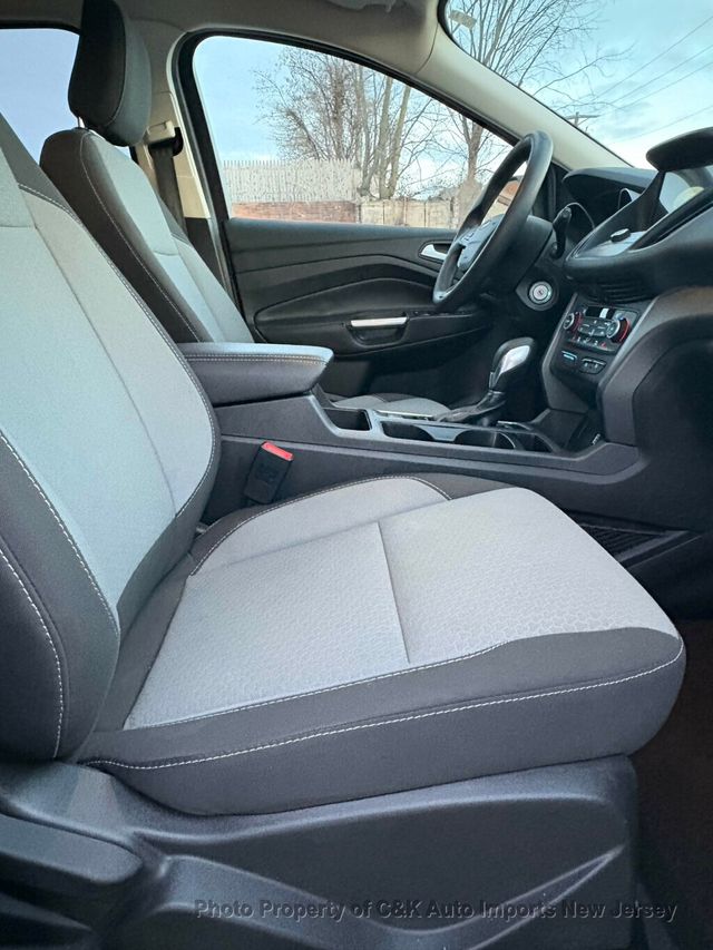 2018 Ford Escape SE 4WD,SYNC 3 PACKAGE - 22975820 - 22