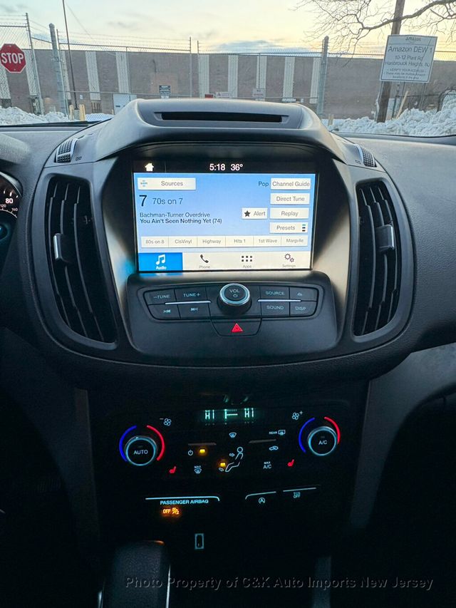 2018 Ford Escape SE 4WD,SYNC 3 PACKAGE - 22975820 - 32