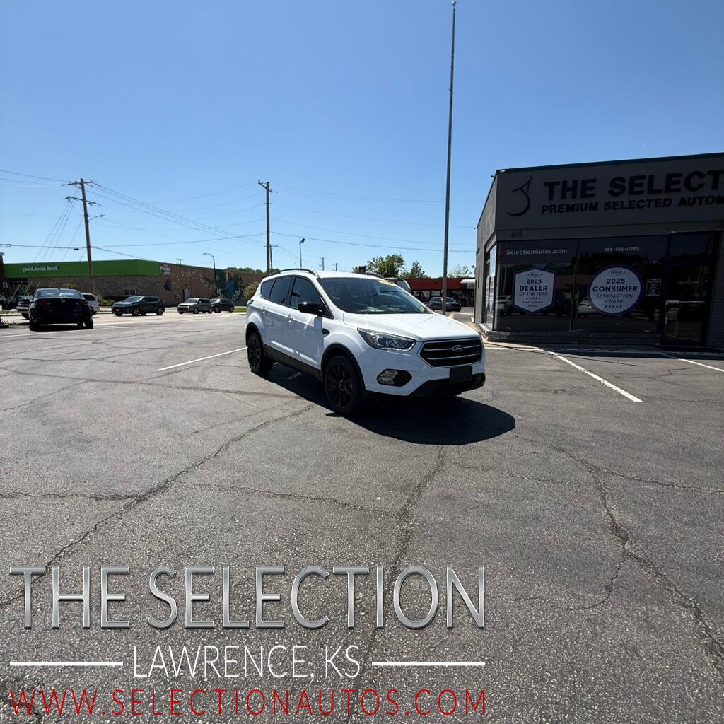 2018 Ford Escape SE 4WD W/SE SPORT APPEARANCE PACKAGE & 19" WHEELS - 23017544 | Video 1