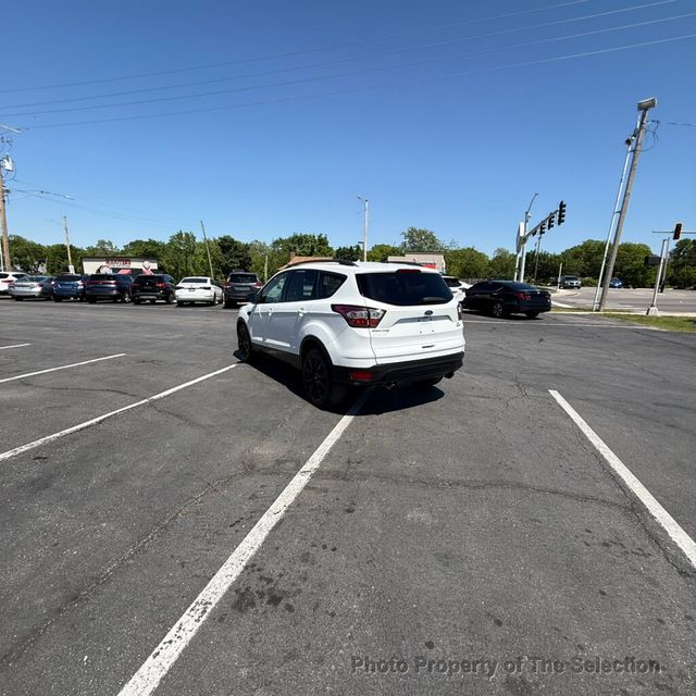 2018 Ford Escape SE 4WD W/SE SPORT APPEARANCE PACKAGE & 19" WHEELS - 23017544 - 9