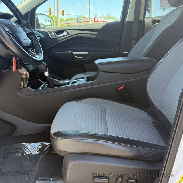 2018 Ford Escape SE 4WD W/SE SPORT APPEARANCE PACKAGE & 19" WHEELS - 23017544 - 21