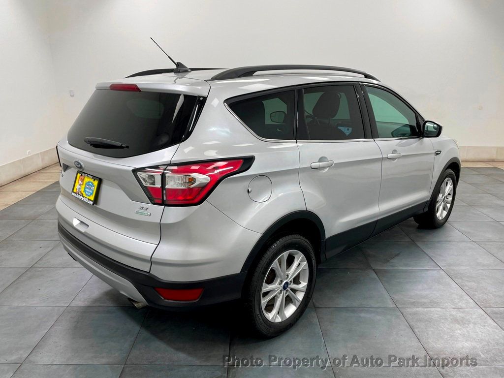 2018 Ford Escape SE FWD - 21765291 - 17