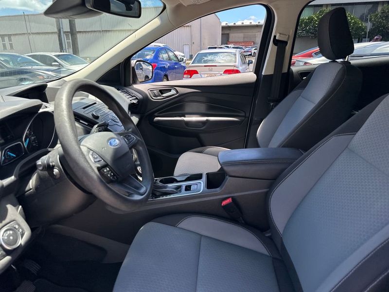 2018 Ford Escape SE FWD - 23059502 - 12