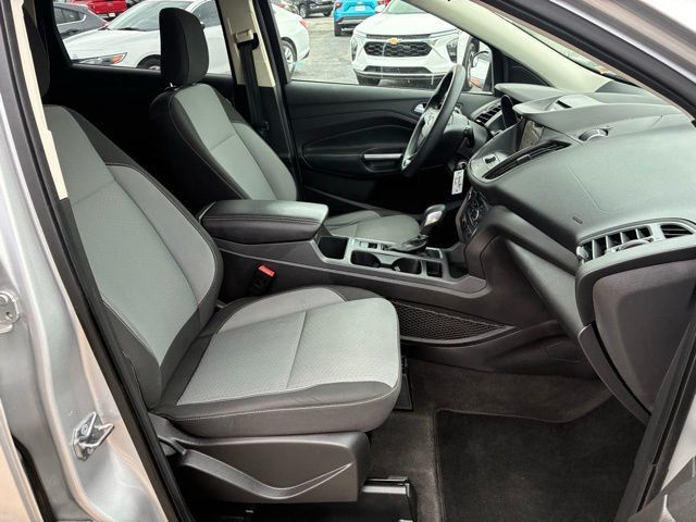 2018 Ford Escape SE FWD - 23008464 - 19