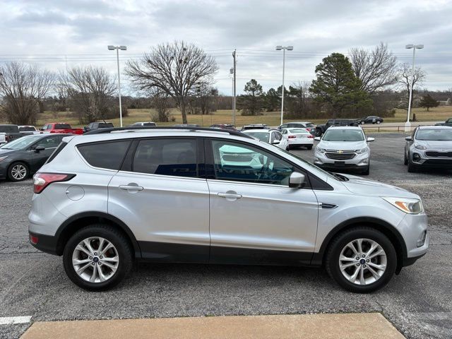 2018 Ford Escape SE FWD - 23008464 - 4