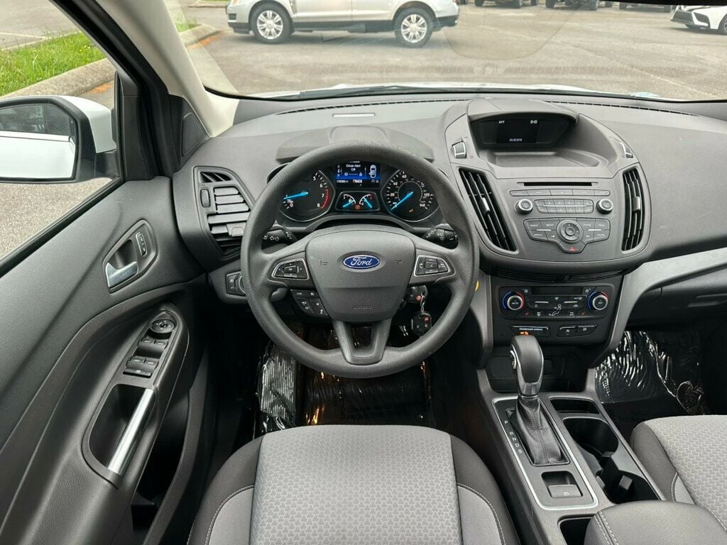 2018 Ford Escape SE FWD - 22407264 - 11