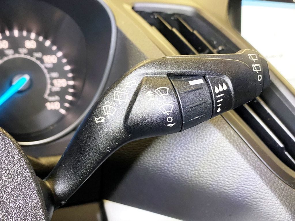 2018 Ford Escape SE FWD - 22922802 - 25