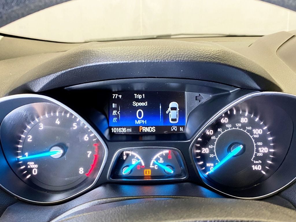 2018 Ford Escape SE FWD - 22922802 - 26