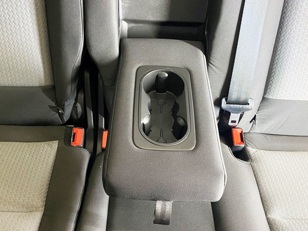 2018 Ford Escape SE FWD - 22922802 - 47