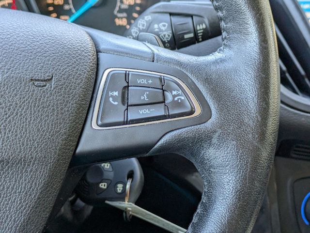 2018 Ford Escape SE FWD - 22983463 - 26