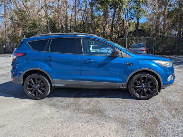 2018 Ford Escape SE FWD - 22983463 - 2
