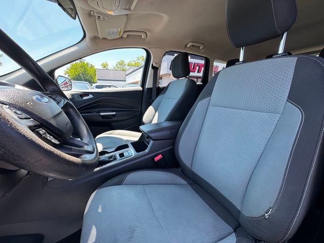 2018 Ford Escape SE FWD - 23036022 - 11