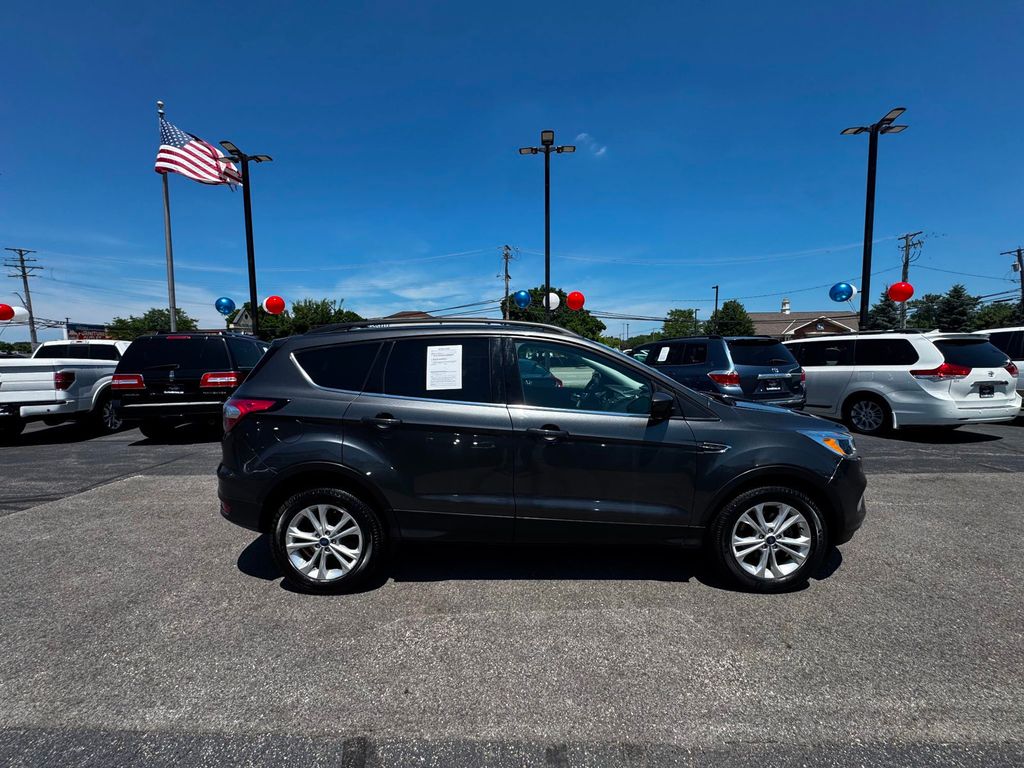 2018 Ford Escape SE FWD - 23036022 - 3