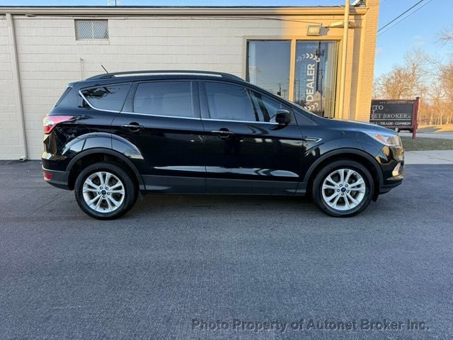 2018 Ford Escape SE FWD - 22970404 - 4