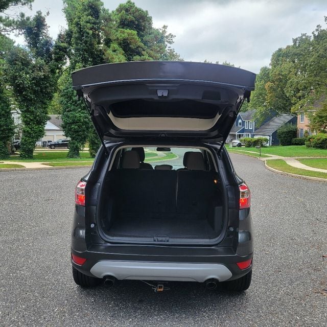 2018 Ford Escape SE FWD - 22608969 - 14