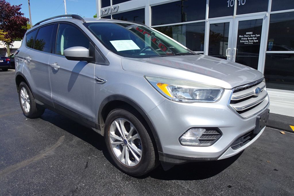 2018 Ford Escape SE photo 2