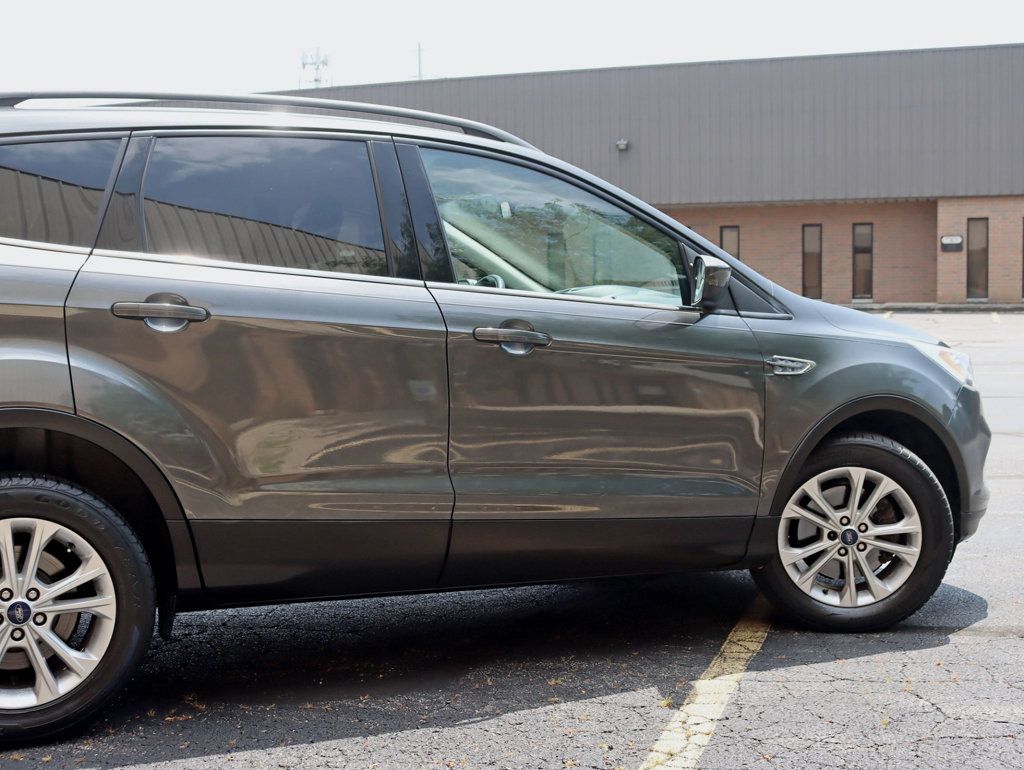 2018 Ford Escape SEL 4WD - 23055297 - 3