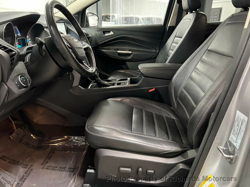 2018 Ford Escape SEL 4WD - 22331575 - 11