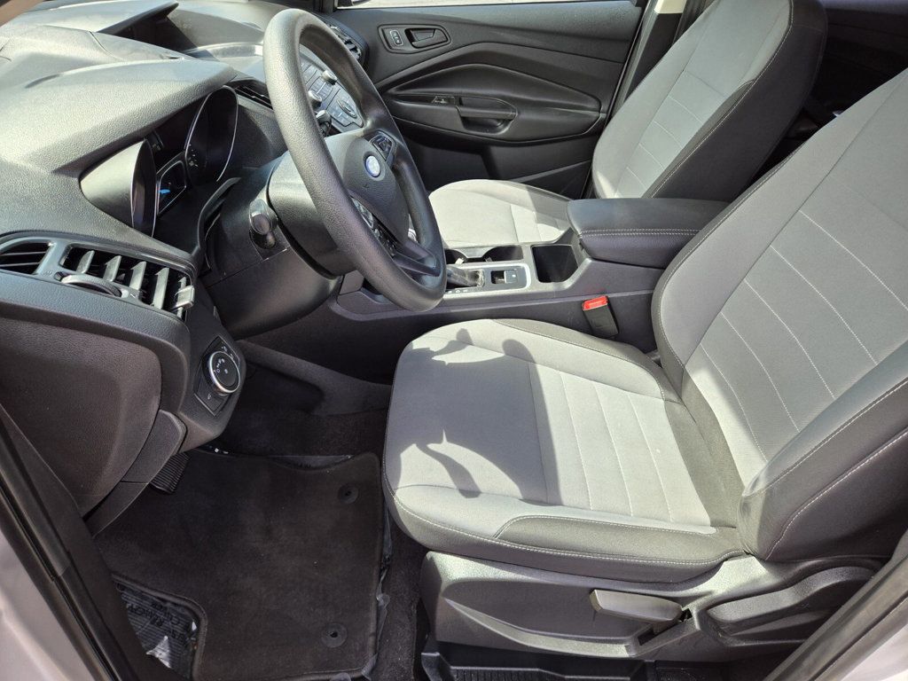 2018 Ford Escape S FWD - 22915148 - 7