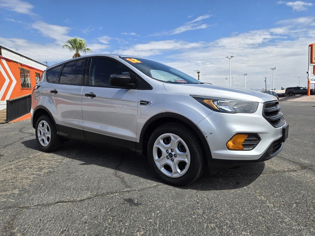 2018 Ford Escape S FWD - 22954074 - 4
