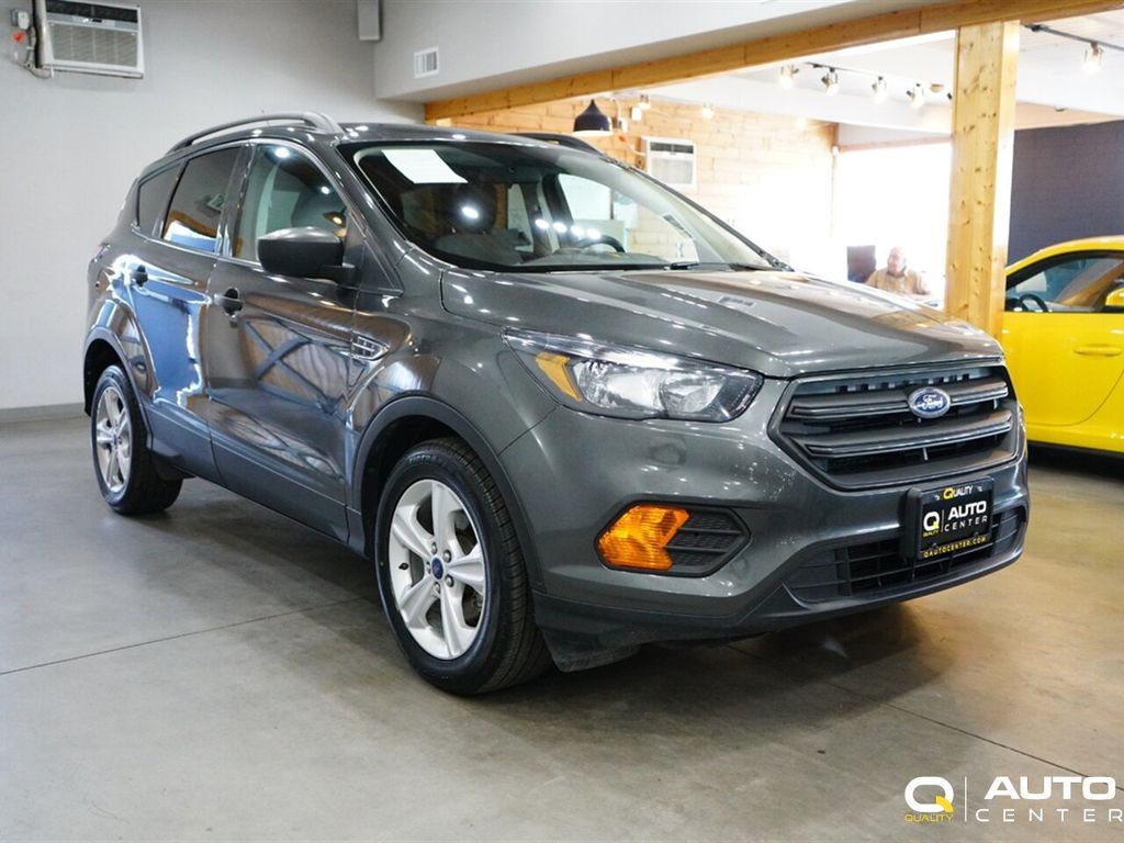 2018 Ford Escape S FWD - 22557277 - 2